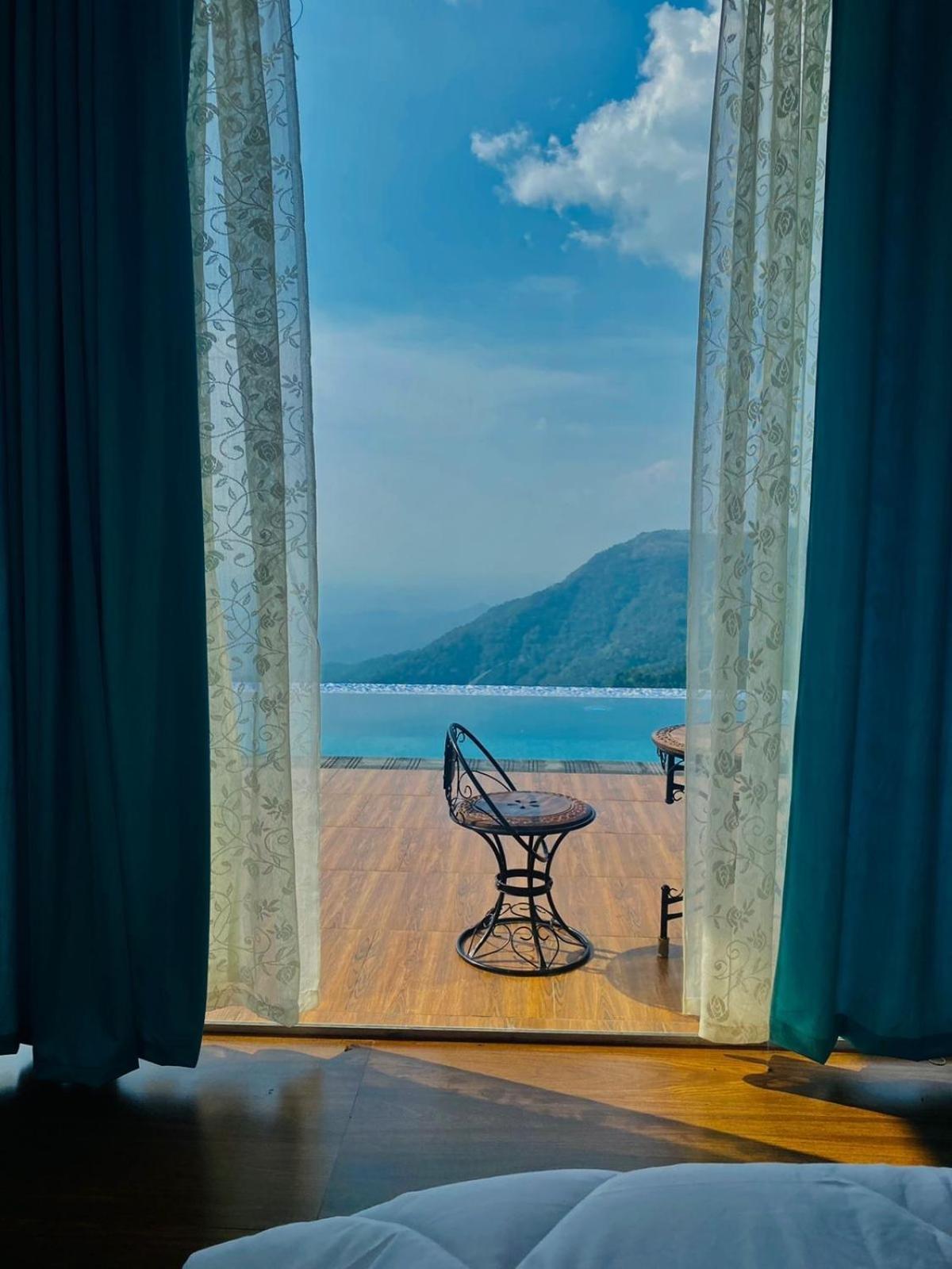 Durrah Hillview Villa Kakkadampoyil Buitenkant foto